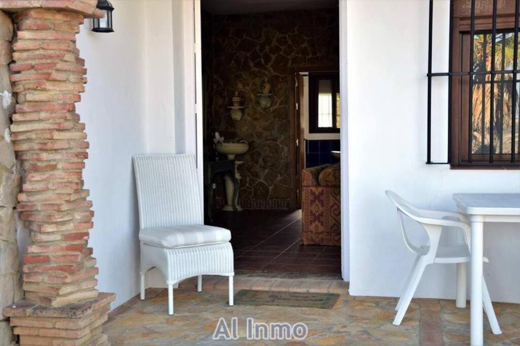Las Palmeras - Ein Stueck Vom Paradies - Behagliches Haus Mit Pool Algodonales Bagian luar foto